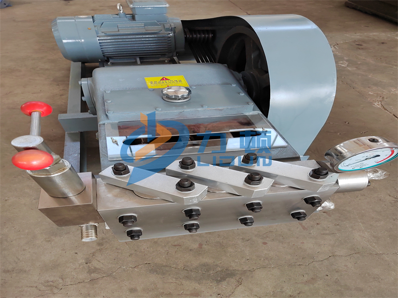 高压泵生产车间