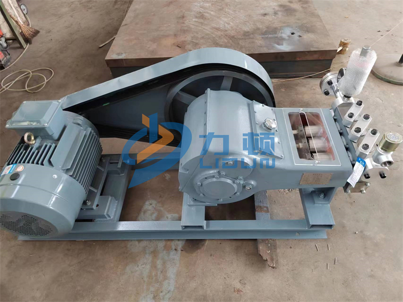 高压泵生产车间