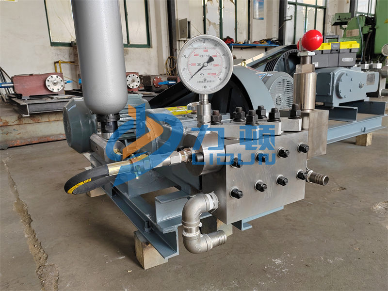高压泵生产车间